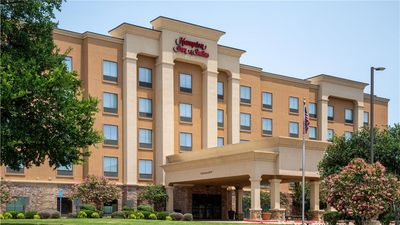 Hampton Inn & Suites Arlington North