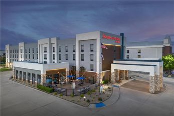 Hampton Inn & Suites DFW