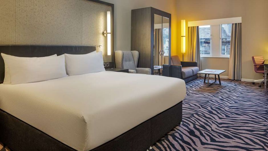 DoubleTree by Hilton Edinburgh City Room