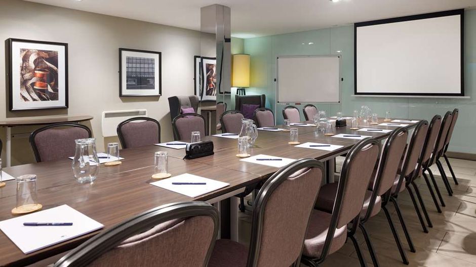 DoubleTree by Hilton Edinburgh City Meeting