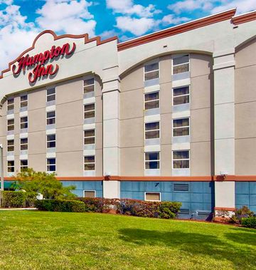 Hampton Inn Airport North-Cruise Port