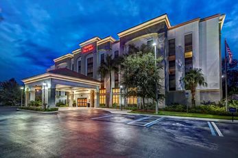 Hampton Inn & Suites Fort Myers-Estero