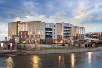 Hilton Garden Inn Sioux Falls Downtown