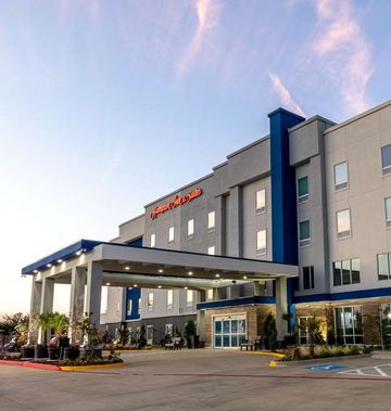 Hampton Inn & Suites Cleburne