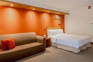 Hampton Inn by Hilton Guadalajara/Expo