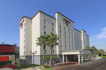 Hampton Inn Guadalajara-Aeropuerto