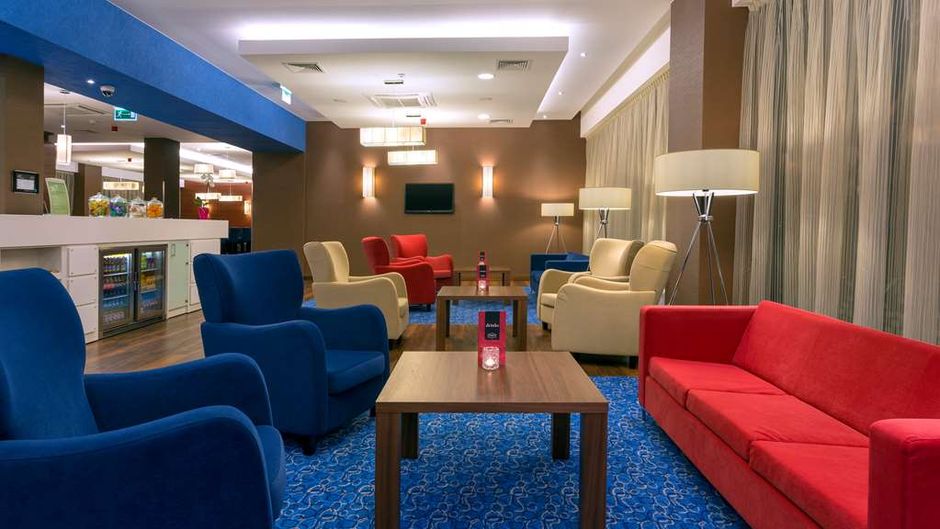 Hampton by Hilton Gdansk Airport Lobby