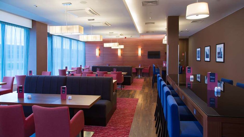Hampton by Hilton Gdansk Airport Restaurant