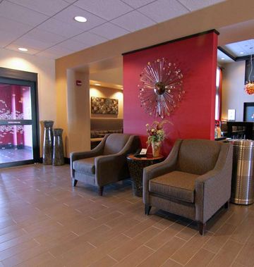 Hampton Inn & Suites Grand Forks