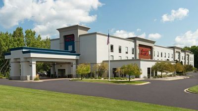 Hampton Inn & Suites-Airport 28th St