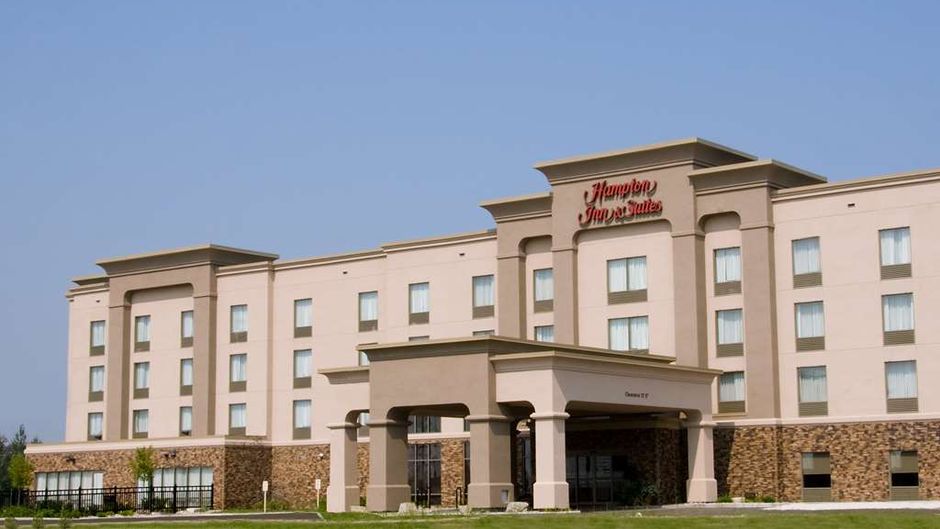 Hampton Inn & Suites by Hilton Guelph Exterior