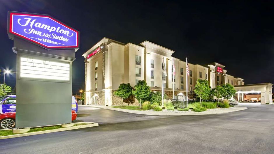 Hampton Inn & Suites by Hilton Guelph Exterior