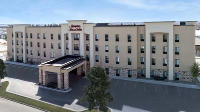 Hampton Inn & Suites Williston