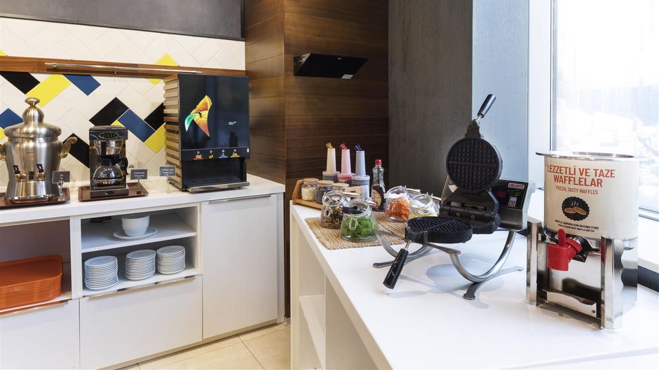 Hampton by Hilton Istanbul Kayasehir Restaurant