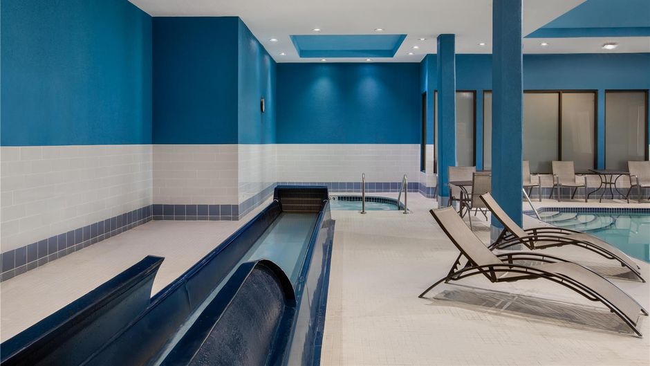 Hampton Inn Kamloops Pool
