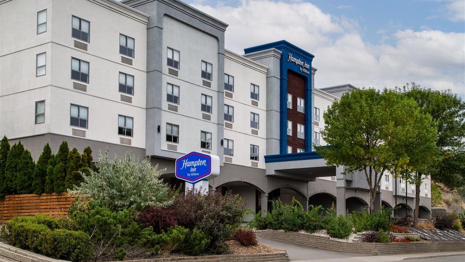 Hampton Inn Kamloops Exterior