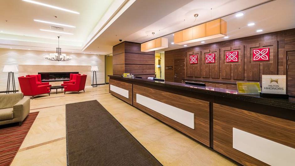 Hilton Garden Inn Krasnoyarsk Lobby