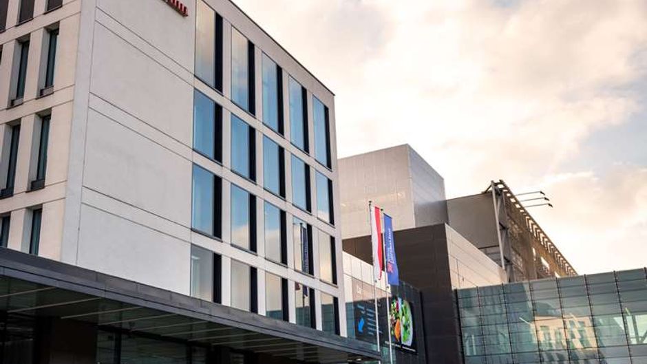 Hilton Garden Inn Krakow Airport Exterior