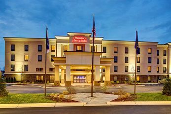 Hampton Inn & Suites Lansing/West, MI
