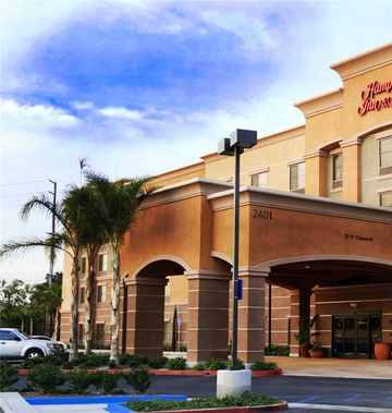 Hampton Inn & Suites Seal Beach