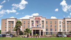 Hampton Inn & Suites Bay City