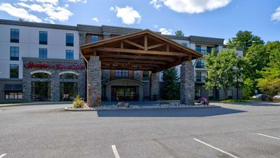 Hampton Inn & Suites Lake George