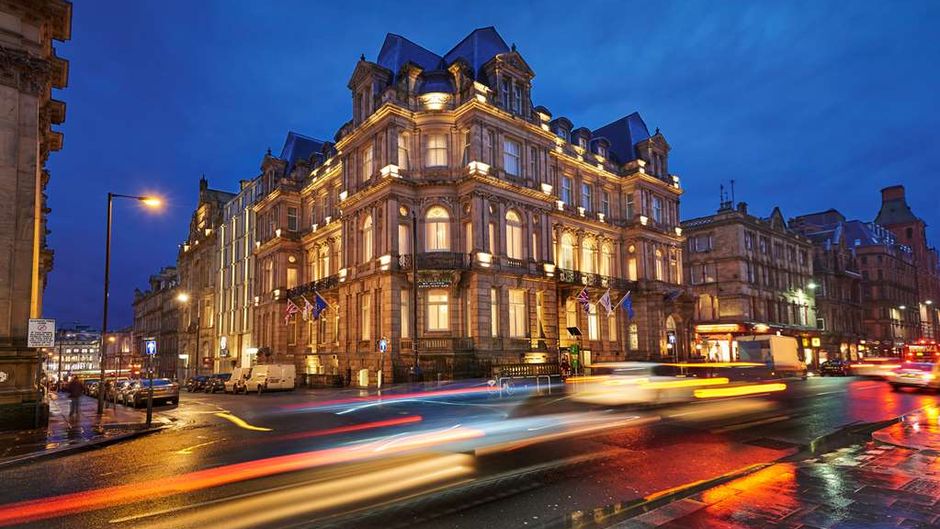 DoubleTree by Hilton Liverpool Exterior