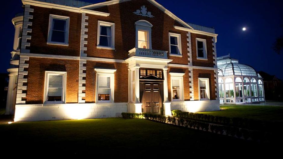 DoubleTree by Hilton Hotel & Spa Chester Exterior