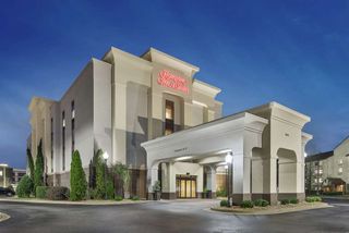 Hampton Inn & Suites Macon