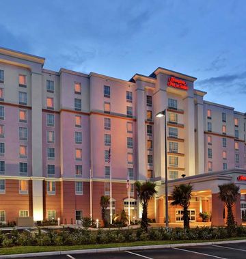 Hampton Inn & Suites Orlando Airport