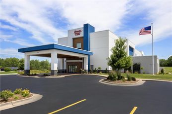 Hampton Inn & Suites Moline