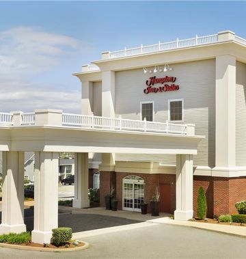 Hampton Inn & Suites-Newport/Middletown