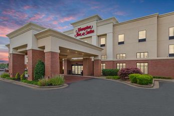 Hampton Inn & Suites Madisonville