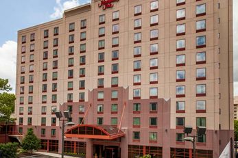 Hampton Inn New York LaGuardia Airport