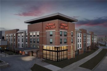 Hampton Inn & Suites Omaha Downtown