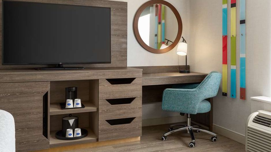 Hampton Inn by Hilton Napanee Ontario Room