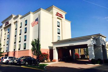Hampton Inn & Suites Battlefield Blvd
