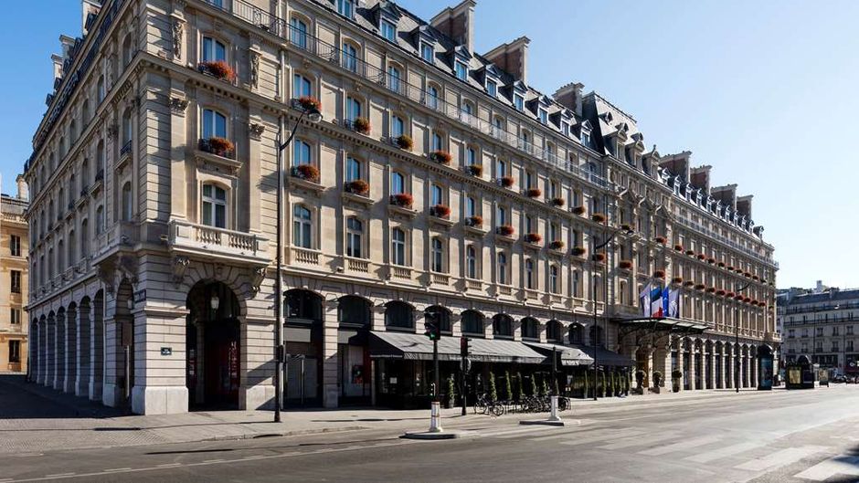 Hilton Paris Opera Exterior