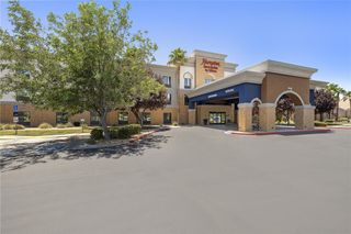 Hampton Inn & Suites Lancaster