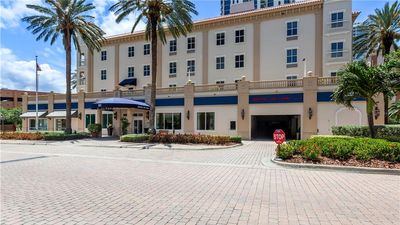 Hampton Inn & Suites, Downtown