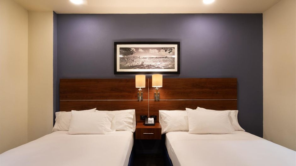 Hampton Inn by Hilton San Juan del Rio Room