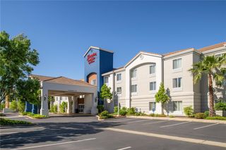 Hampton Inn & Suites Redding