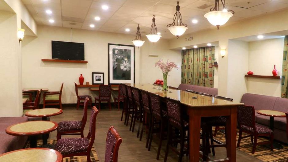 Hampton Inn Reynosa/Zona Industrial Lobby