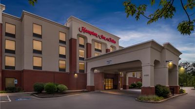 Hampton Inn & Suites Virginia Center