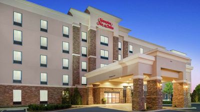 Hampton Inn & Suites, Roanoke Airport
