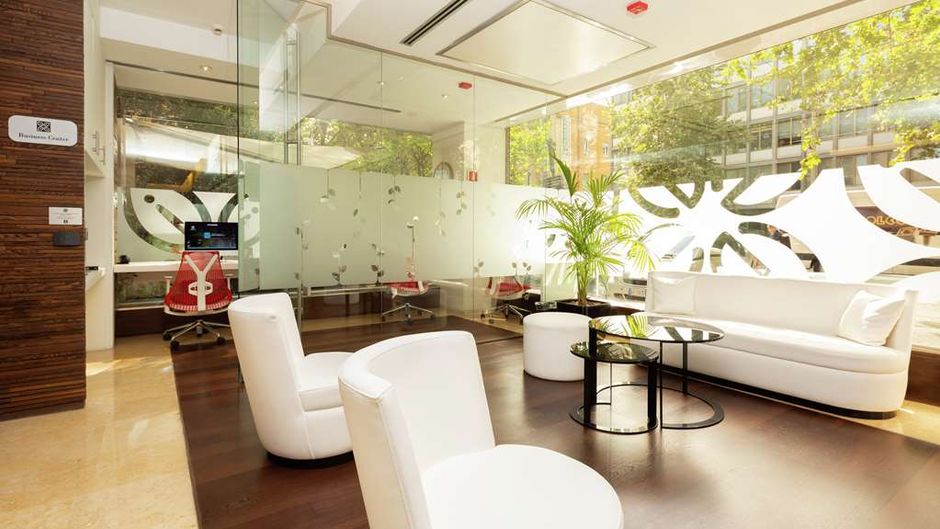 Hilton Garden Inn Rome Claridge Lobby