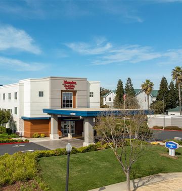 Hampton Inn & Suites Sacramento Airport