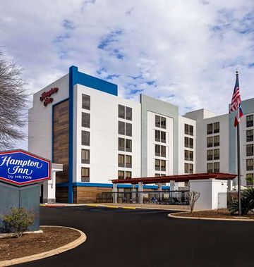 Hampton Inn San Antonio River Walk Area