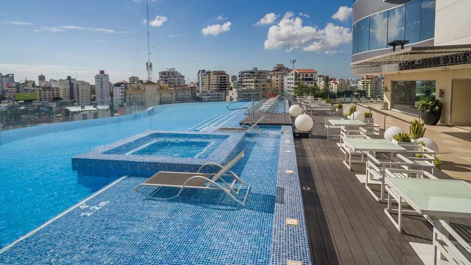 Embassy Suites by Hilton Santo Domingo Pool