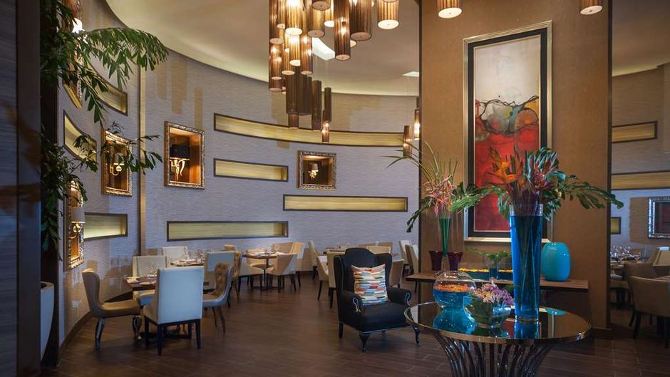 Embassy Suites by Hilton Santo Domingo Restaurant